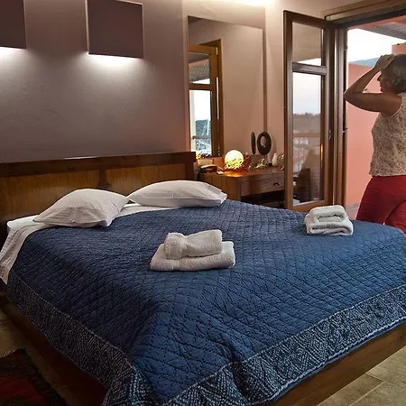 Fiscardo Bay מלון 3*