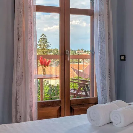 Fiscardo Bay מלון 3*