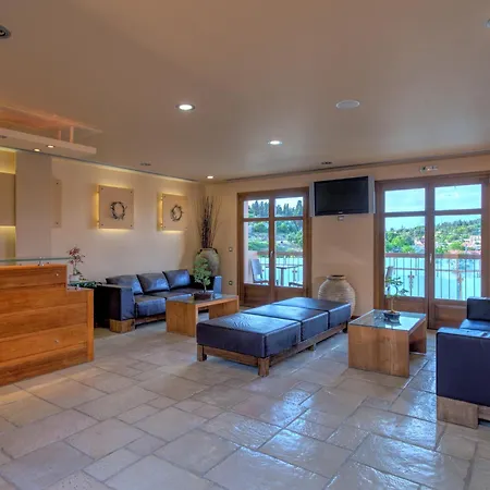 Hotel Fiscardo Bay 3*