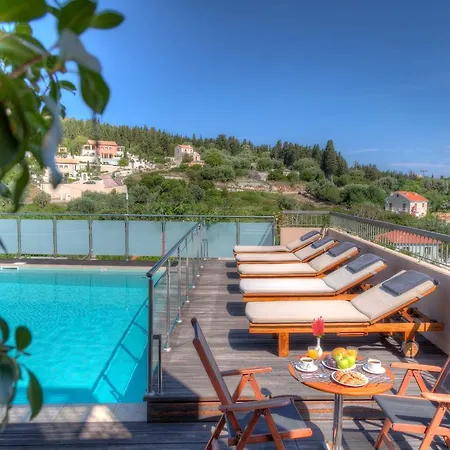 Fiscardo Bay Otel 3*