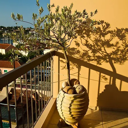 Fiscardo Bay Otel 3*